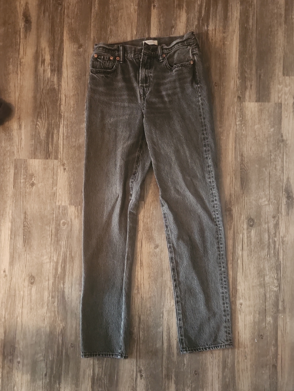 Classic High-Waist Straight Leg Jeans - Washed Black